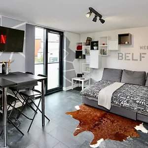 Neat - Secure Parking - Wifi - Sleeps 4 - No Parties , Belfast Royaume-Uni